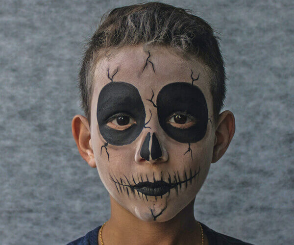 Halloween Face Paint Used Instead of Mask to Make Halloween Accessible