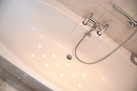 Tenura Anti-Slip Aqua Safe Bath and Shower Stickers