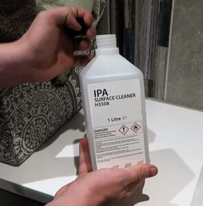 ipa-cleaning-solution-for-anti-slip-bath-preparation