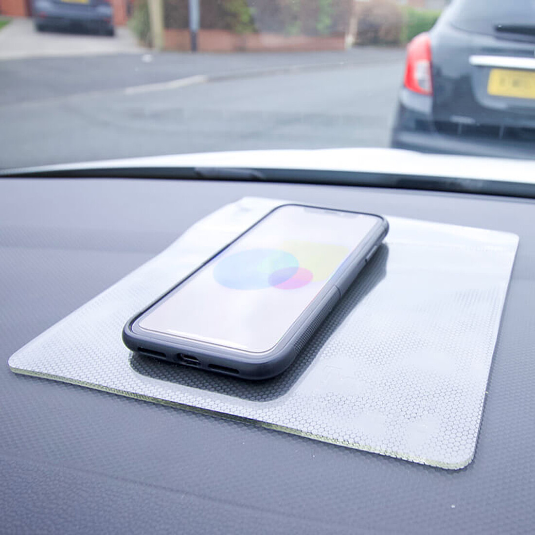 Tenura Extreme Grip Adhesive Mats - Image 6