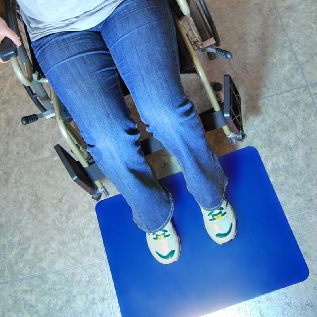 Tenura Anti-Slip Floor Mat - Image 5