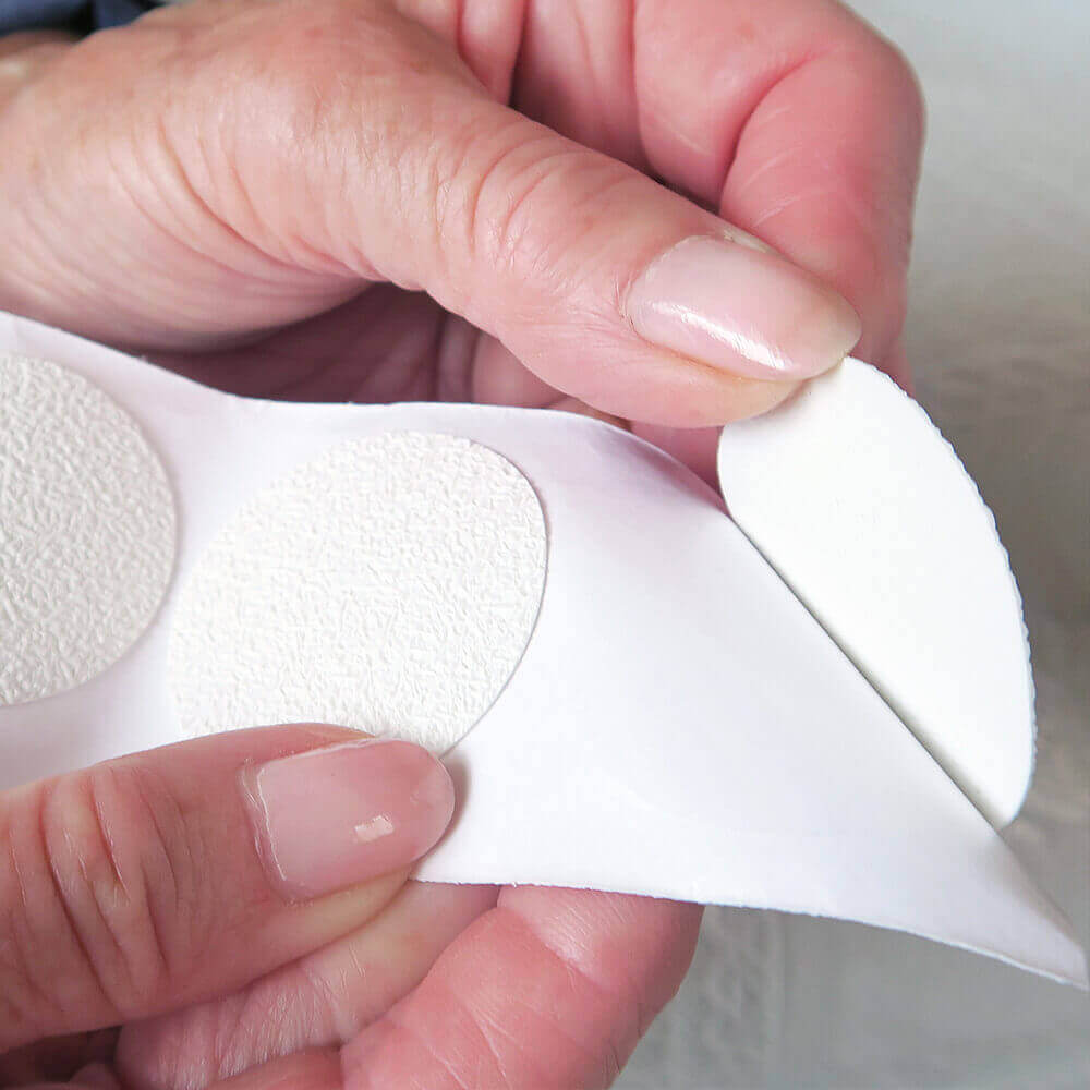Aqua Safe Bathroom Anti-Slip Stickers (Strips & Discs) - Image 9