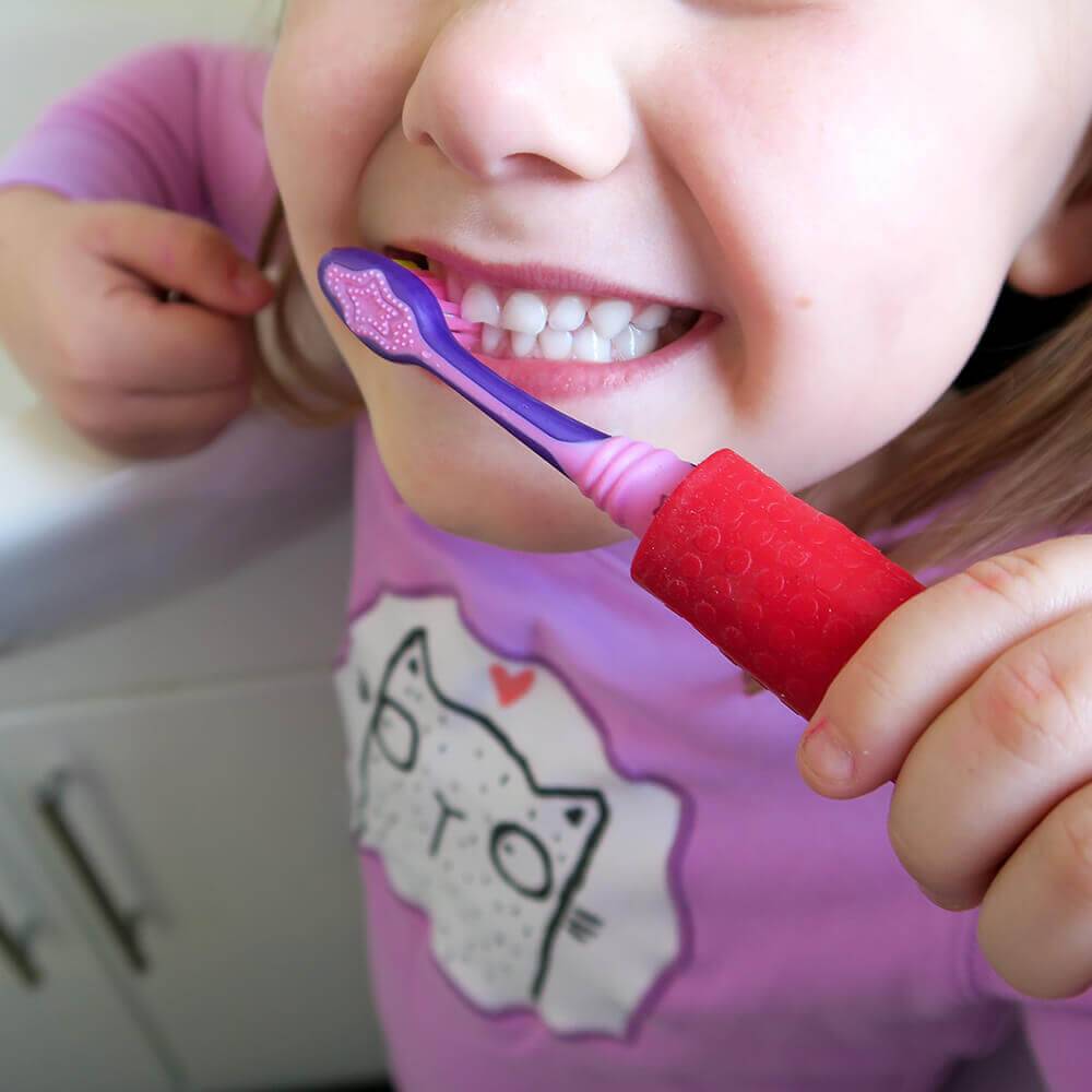 Tenura Children's Cutlery Grips (Pack of two) - Image 8