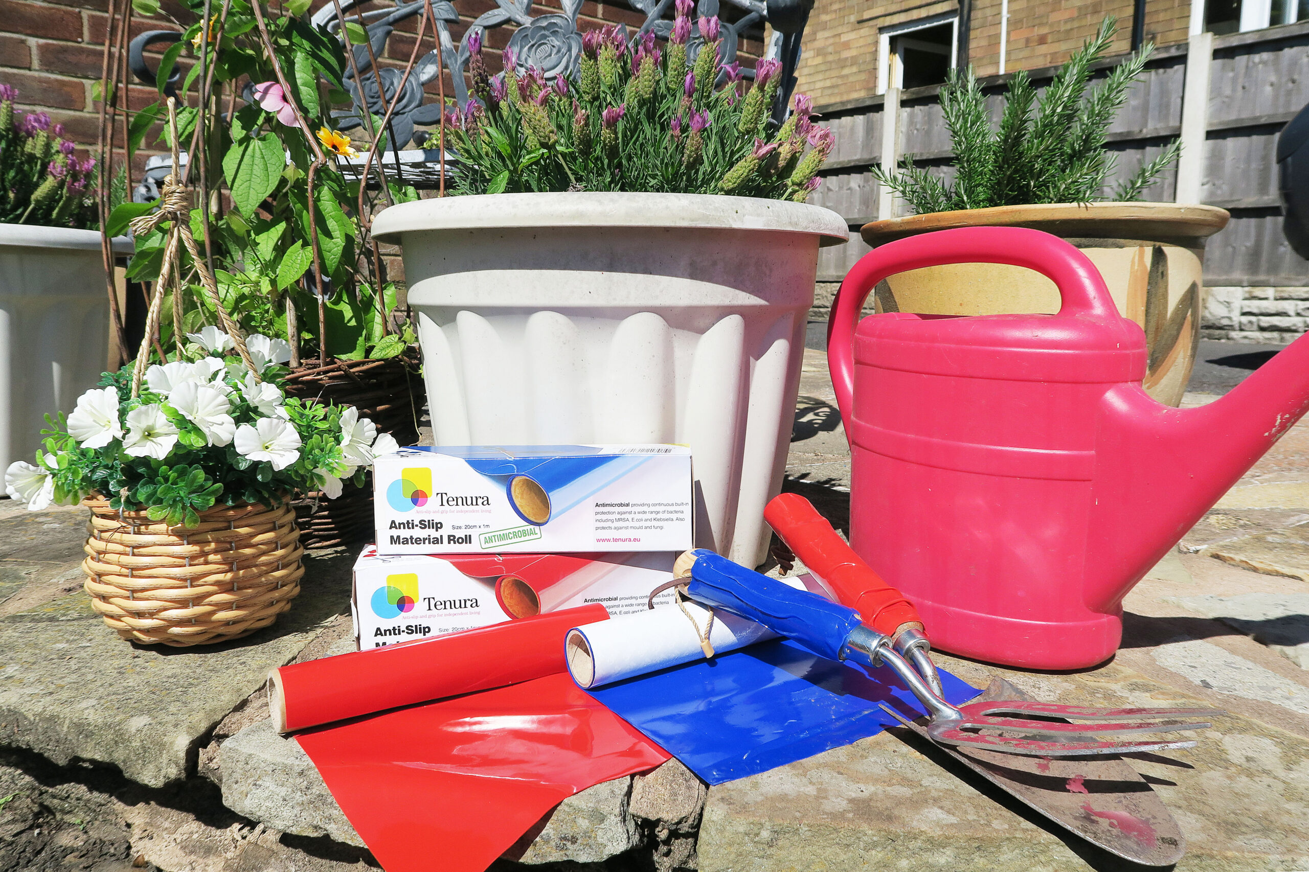 T-SAR+T-R-Grip-Reel+Roll-On-Gardening Equipment-1